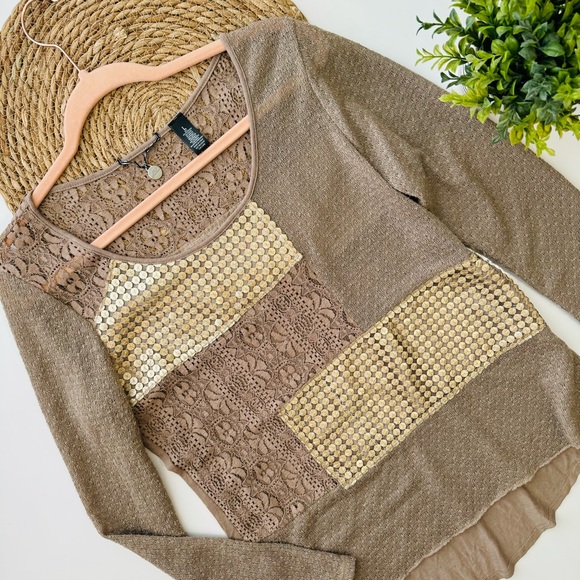 BKE womens Brown/Gold Lace Long Sleeve Blouse Size Large - Picture 3 of 9